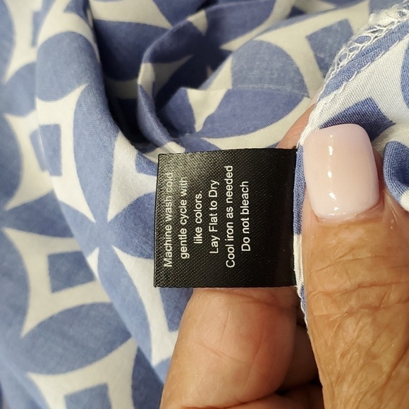 PURE AMICI, lovely long sleeve button shirt. Periwinkle blue geometric p… - Picture 9 of 10